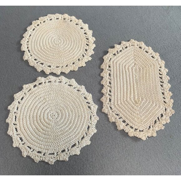 Handmade Crochet Lace Hot Pads plates Set of 3 Beige Cotton - Picture 2 of 15